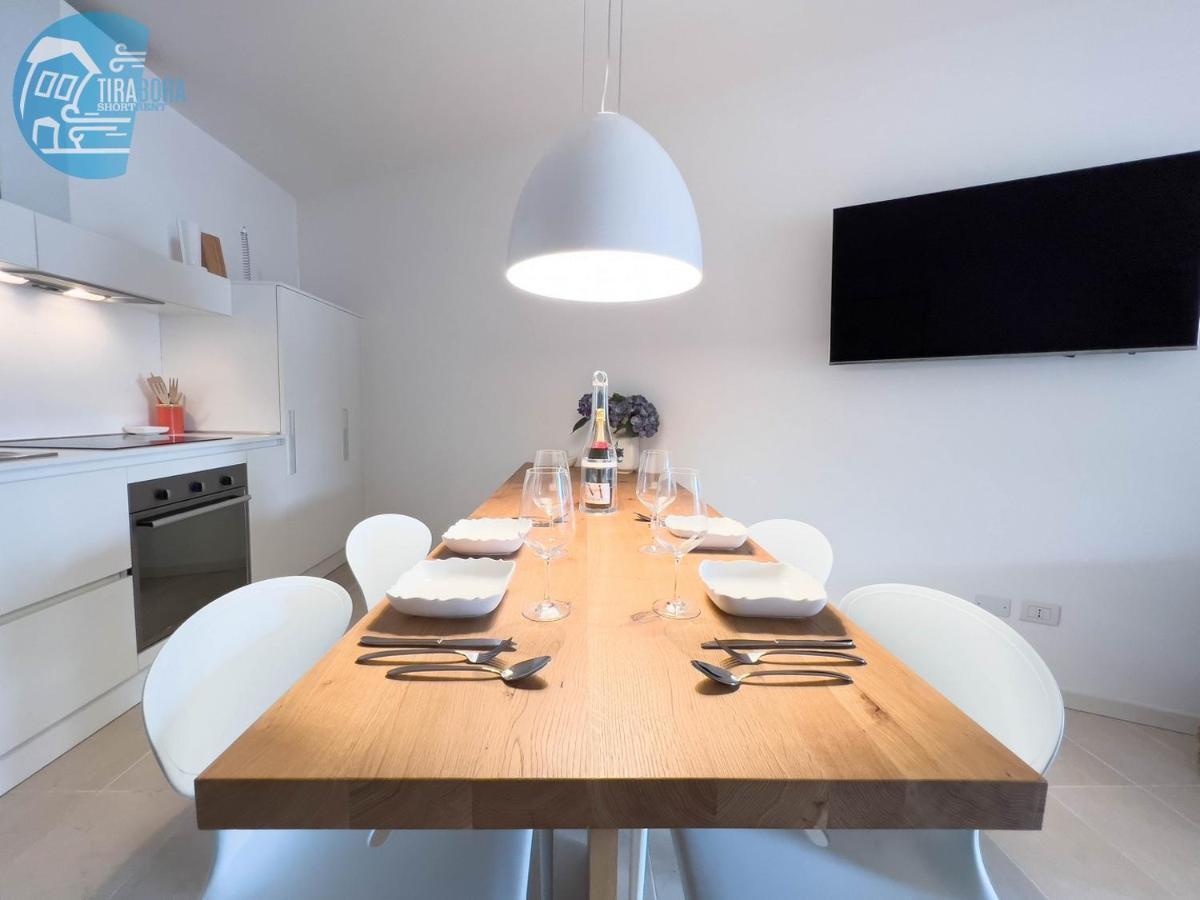 무쟈 Porto San Rocco Tirabora Short Rent 아파트 외부 사진